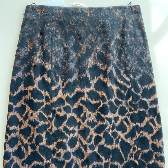 Salvatore Ferragamo Women's Skirt 38 EU NWT - Picture 4 of 10